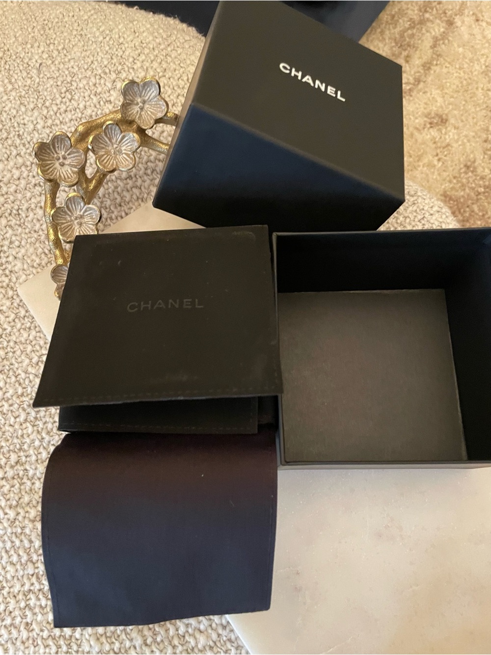 CHANEL Black Jewelry Box with velvet Pouch